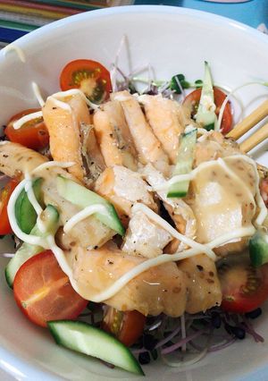 Hình của món Salad cá hồi rau củ.