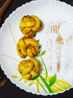 সিনামন রোল (Cinnamon Roll recipe in Bengali) রেসিপির প্রধান ছবি