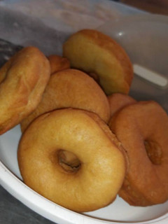 A picture of Doughnut 🍩.