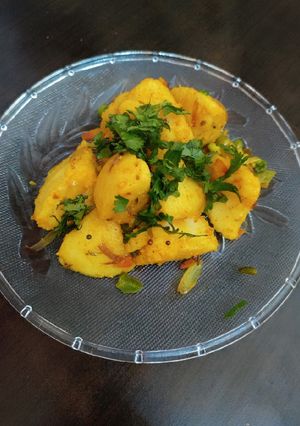A picture of Leftover idli Idli fry.