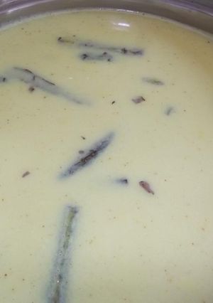 Una foto de Licor de leche dulce de curry con tequila las correa
