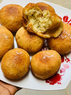 A picture of Fried bread.