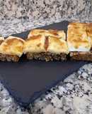Tostas de queso brie con mermelada