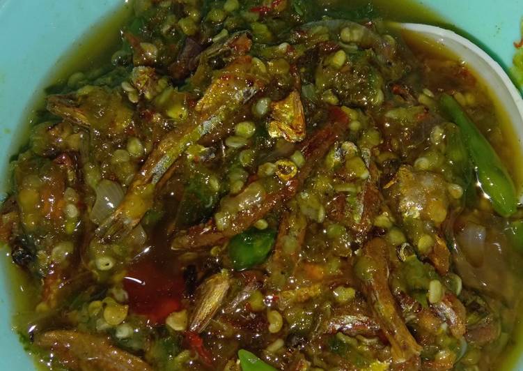 Cara Gampang Membuat Sambal teri cabe ijo Anti Gagal