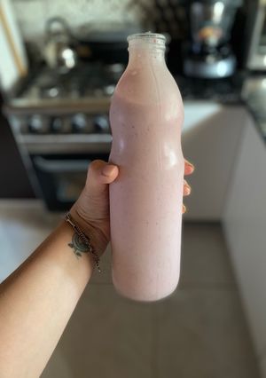 Una foto de Yogur de frutilla en Mambo