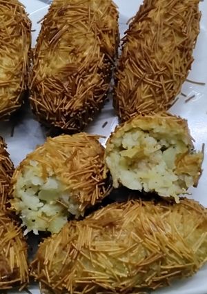 क्रिस्पी सेवईं कटलेट रेसिपी मुख्य फोटो