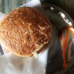 A picture of Burger without oven.