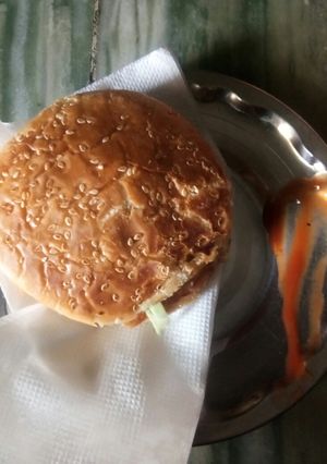 A picture of Burger without oven.