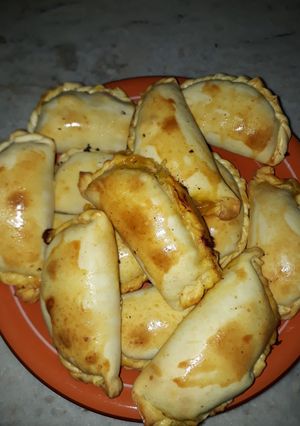 Una foto de Empanadas de pollo