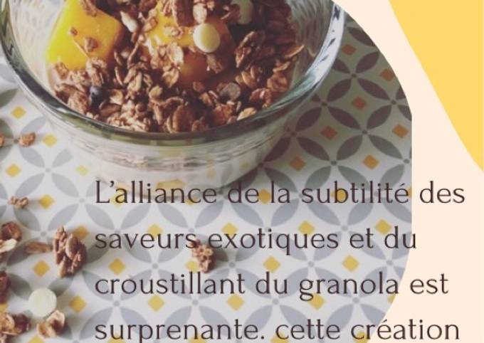 Recipe of PANNA COTTA croustillante à la mangue et amandes parfumée à la vanille