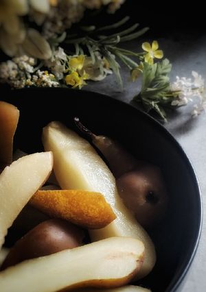 Une photo de ⭐⭐Poires pochées vapeur