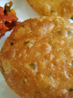 உருளைக்கிழங்கு மசாலா பூரி (Urulaikilanku masala poori recipe in tamil) செய்முறை முக்கிய புகைப்படம்