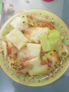 涼拌百香果西瓜皮 的食譜成品照片
