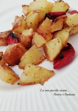Foto di Cubetti di patate al forno con peperoni