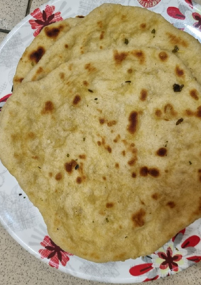 A picture of Naan bread.