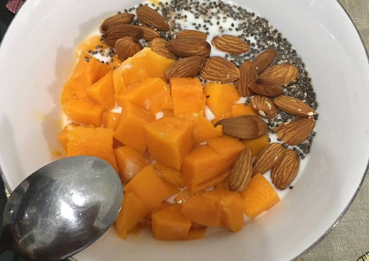 Mango yoghurt bowl (sarapan diet)