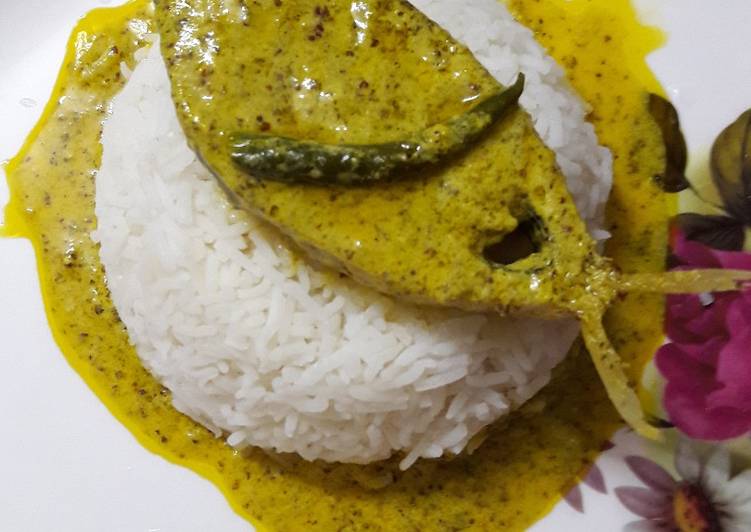 Steamed Bhapa Hilsa