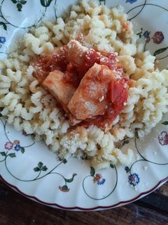 Una foto de Fideos con salsa roja