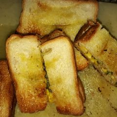A picture of Corn garlic bread.