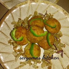 A picture of Potatoes ball.