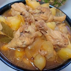 A picture of Pineapple Chicken Adobo.