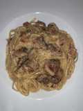 Pasta con hongos, bacon y trufas