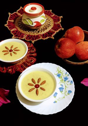 A picture of Apple Kheer.