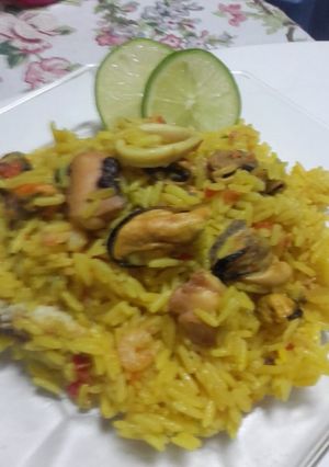 Una foto de Paella