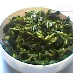 A picture of Spinach Vegetable Snack 1🌿🌿🌿🥬🥬🥬aka Green.