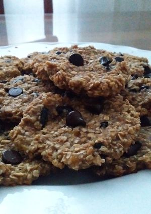 Una foto de Cookies de avena, banana y choco