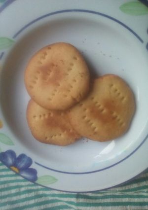 A picture of Biscuits.