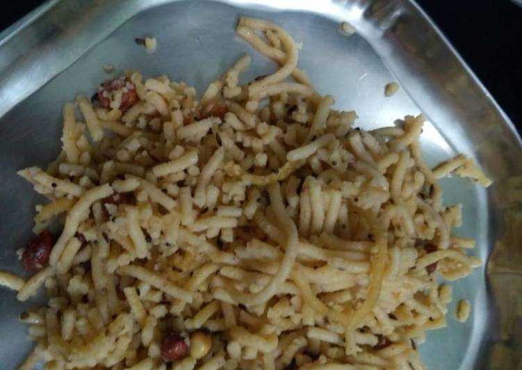 Rail palaram (Telangana popular tiff)
