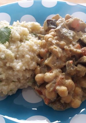 Une photo de Millet à la coriandre et baingan coco