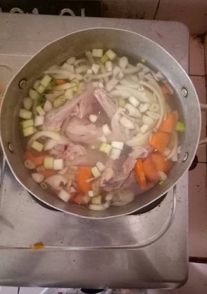Foto resep Kaldu ayam kampung home made untuk MPASI