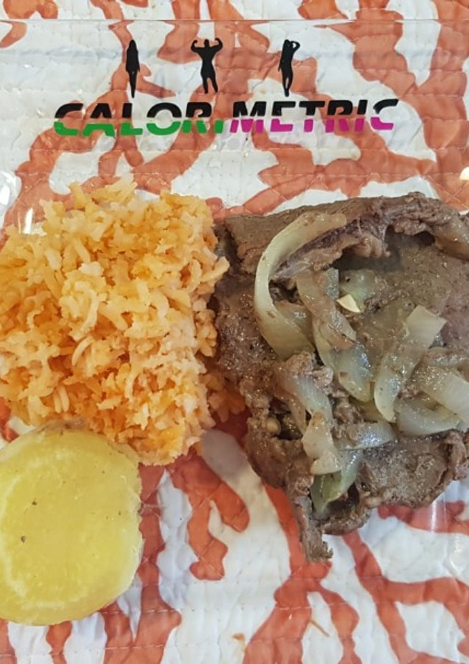 Una foto de 5. Bistec encebollado