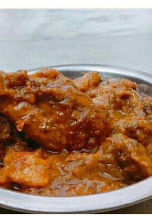 A picture of Authentic chicken makhani.