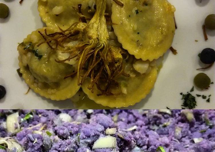 Recipe of Quick Tortelli di patate viola e carciofi