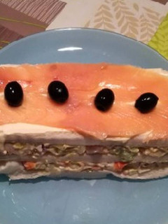 Una foto de Pastel de atún con salmón