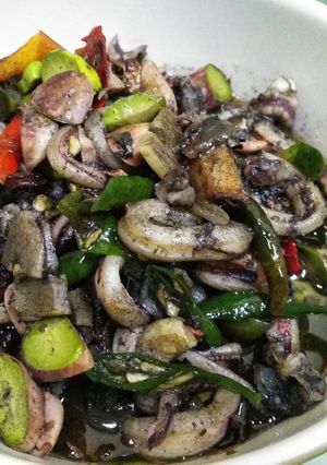Foto resep Tumis cumi pete cabe ijo