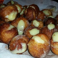 A picture of Snickerdoodle Poppers.