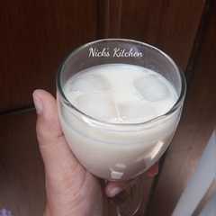 A picture of Oatmeal Milk.