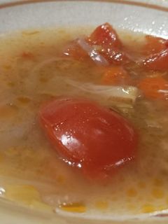Una foto de Sopa de pollo suave