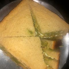 A picture of 2 layer Sandwich.