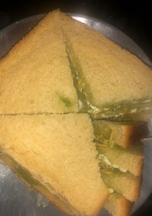 A picture of 2 layer Sandwich.