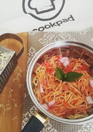 Φωτογραφία της συνταγής Μακαρόνια με κόκκινη σάλτσα