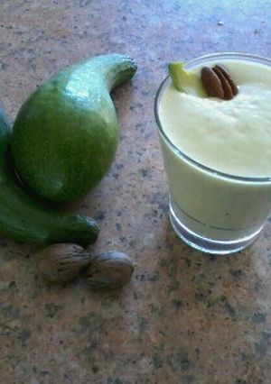 A picture of Avocado and Pecan Nut Smoothie.
