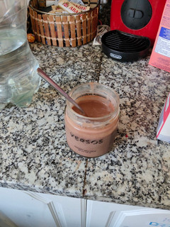 Una foto de Receta riquísima de yogur de bombón