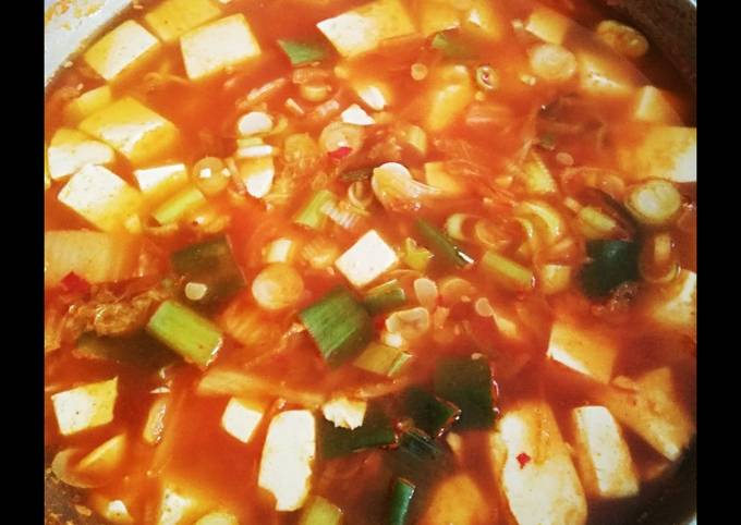 Easiest Way to Prepare Ultimate Seafood Kimchi Soup