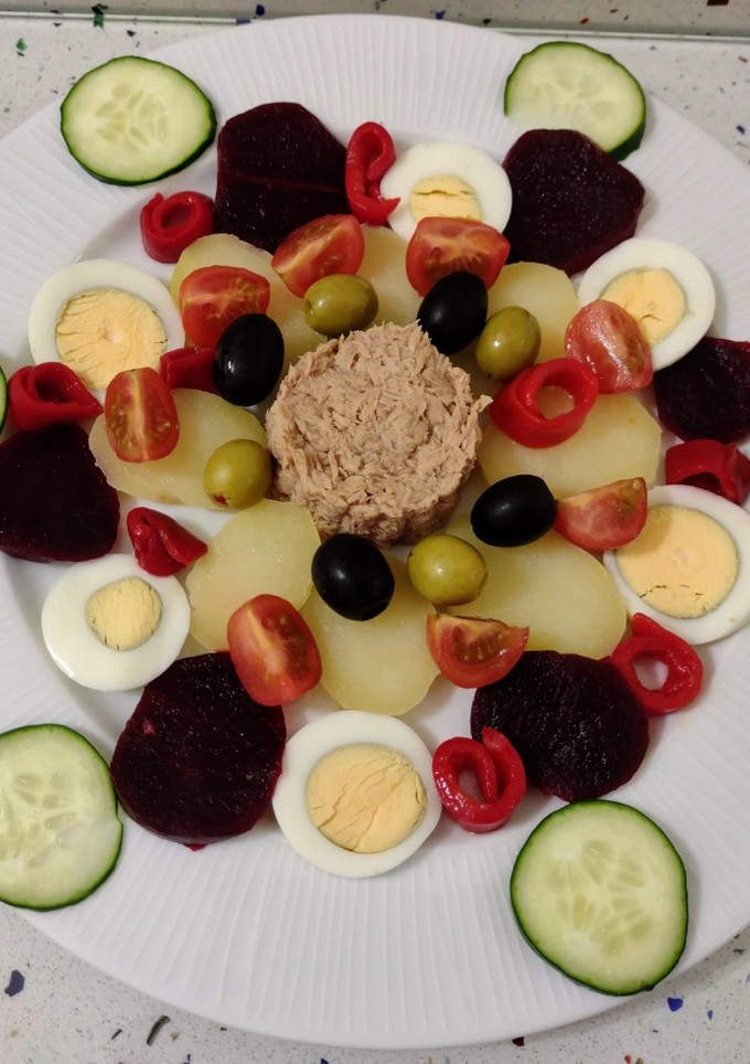 Una foto de Ensalada variada de patatas