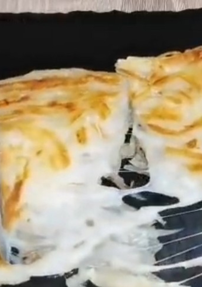 Una foto de Papa con queso derretido 😋🤤